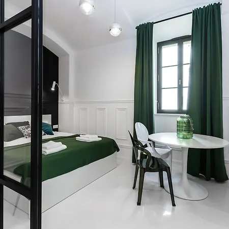 Premium Apartment